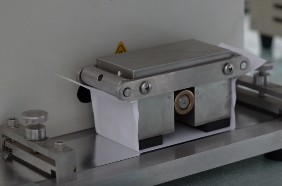 Get beer labels printed or blank, perfect for bottles and cans.